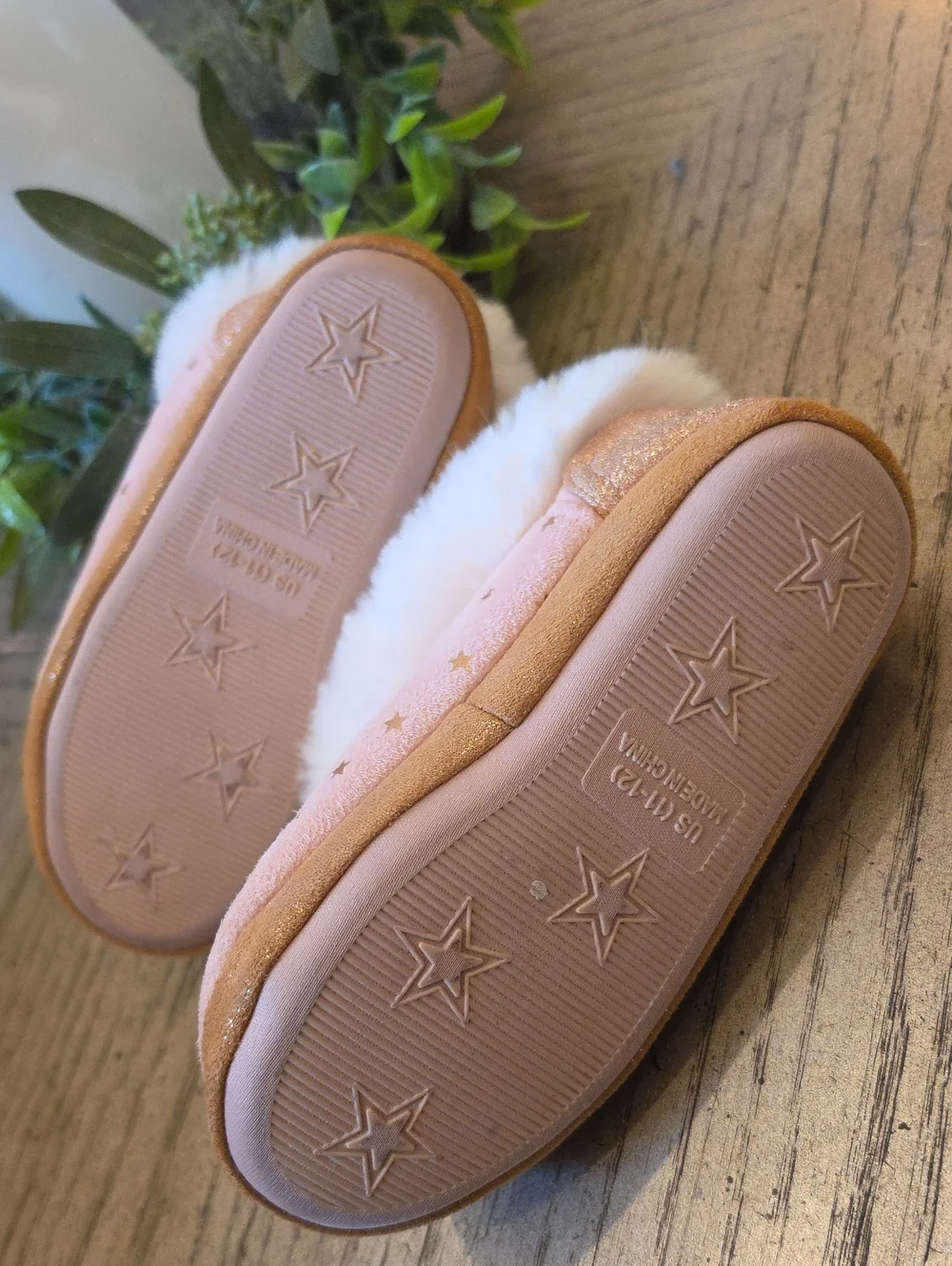 Juicy Pink Girls' Fuzzy Slipper Mules Size 11-12